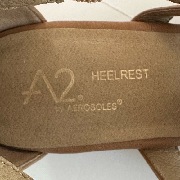 Aerosoles A2 Heelrest Tan Wedge Open Toe Sandals size 9M with Side Buckles - Picture 3 of 7